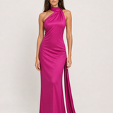 Vestido longo de festa acetinado com gola halter e costas abertas – Aélis – fucsia frontal