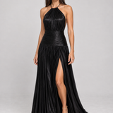 Vestido longo plissado metalizado Athenée preto com modelo padrão VIEUX – movimento em três-quartos