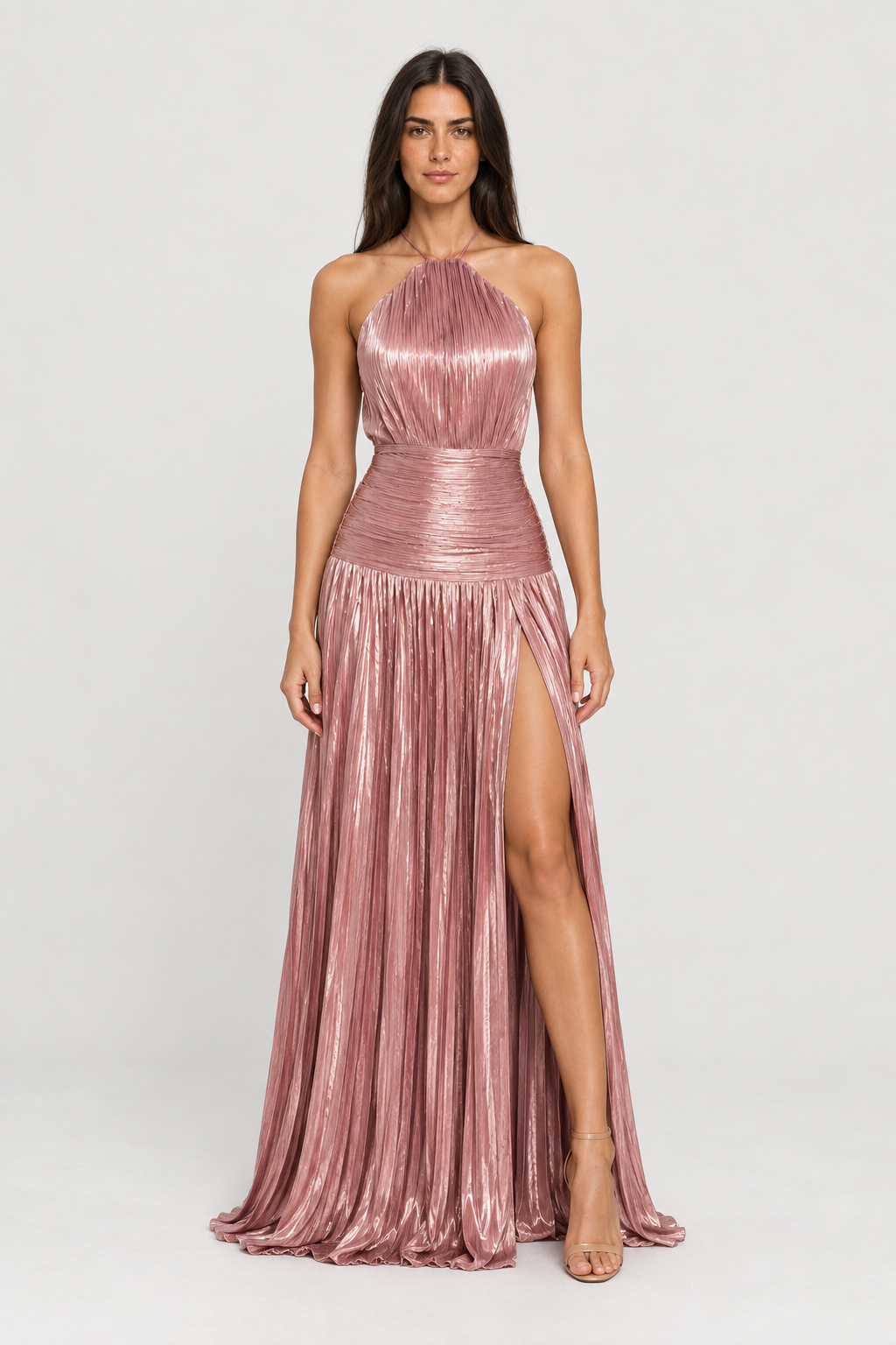 Vestido longo plissado metalizado Athenée rosé com modelo padrão VIEUX – vista frontal