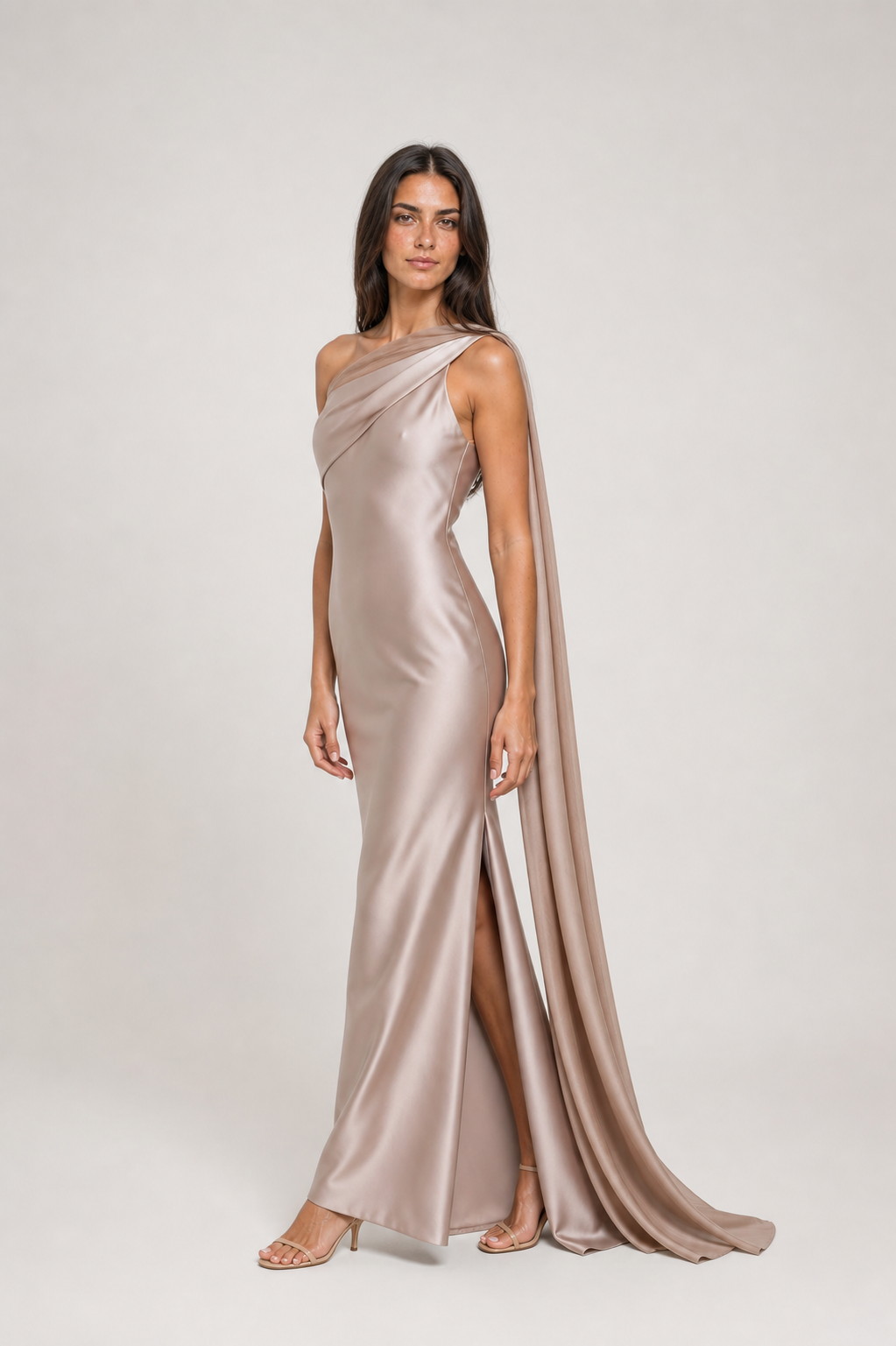 Vestido longo de festa acetinado de um ombro com capa – Azalaïs – champanhe diagonal