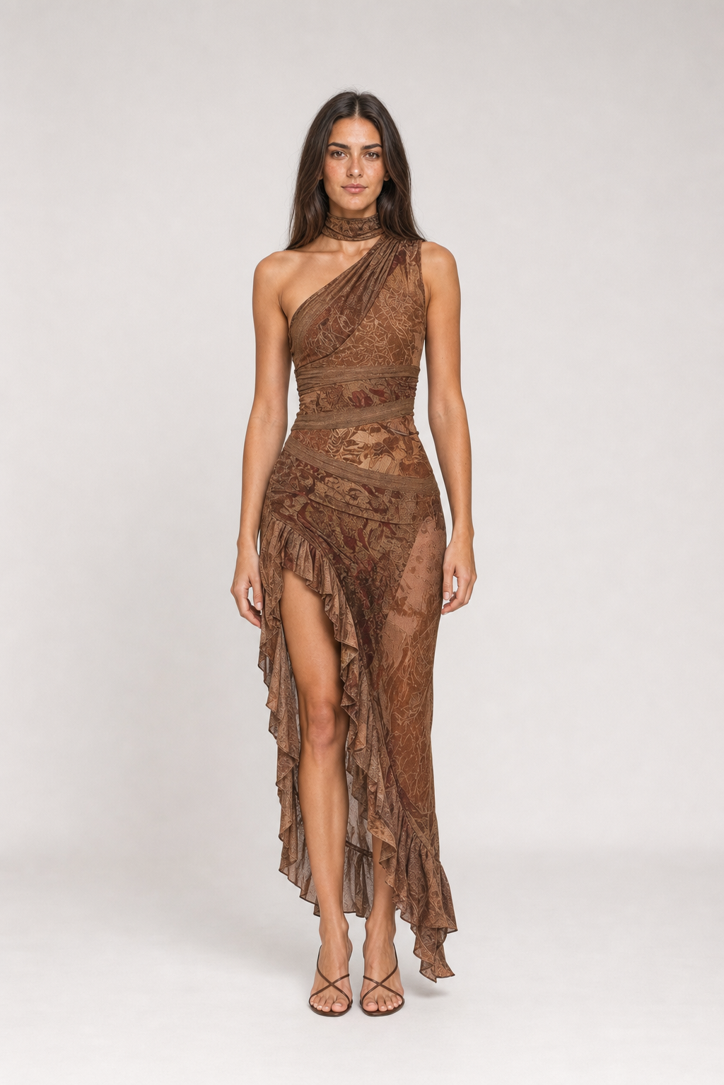 Vestido longo estampado de um ombro só com fenda – Eudoxie – marrom 01 frontal
