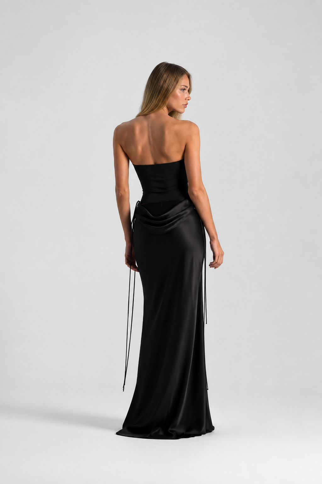 Vestido longo Maëlys preto - detalhe
