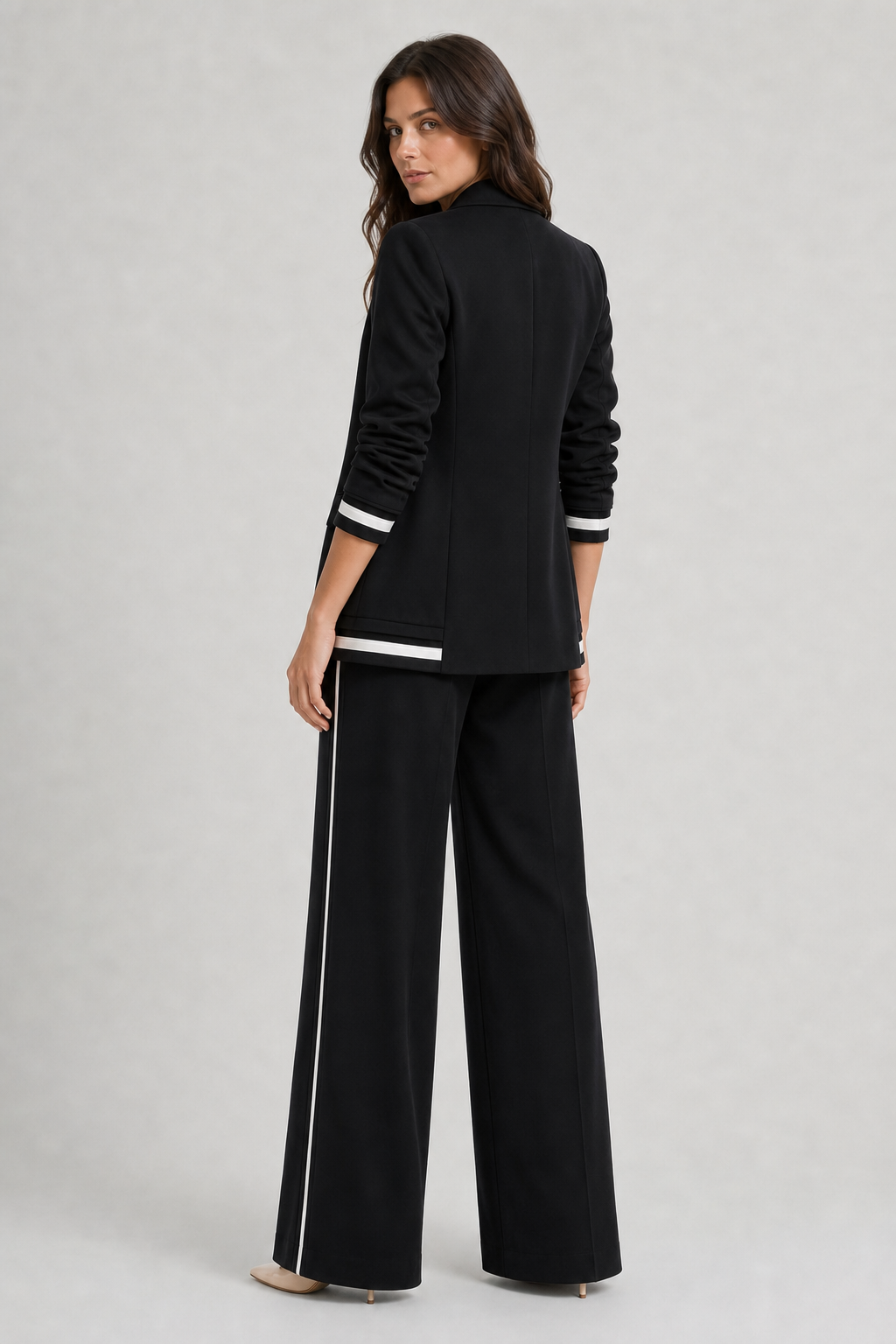 Conjunto Milão preto – vista traseira