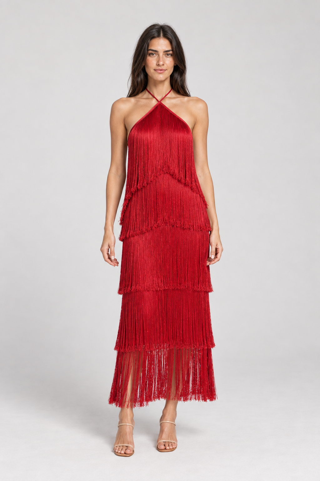 Vestido Montmartre vermelho com franjas — modelo Primavera VIEUX, frente em estúdio