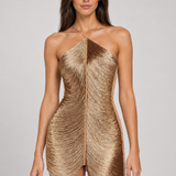 Vestido Perrot dourado com franjas metálicas — modelo Primavera VIEUX — estúdio — foto 5