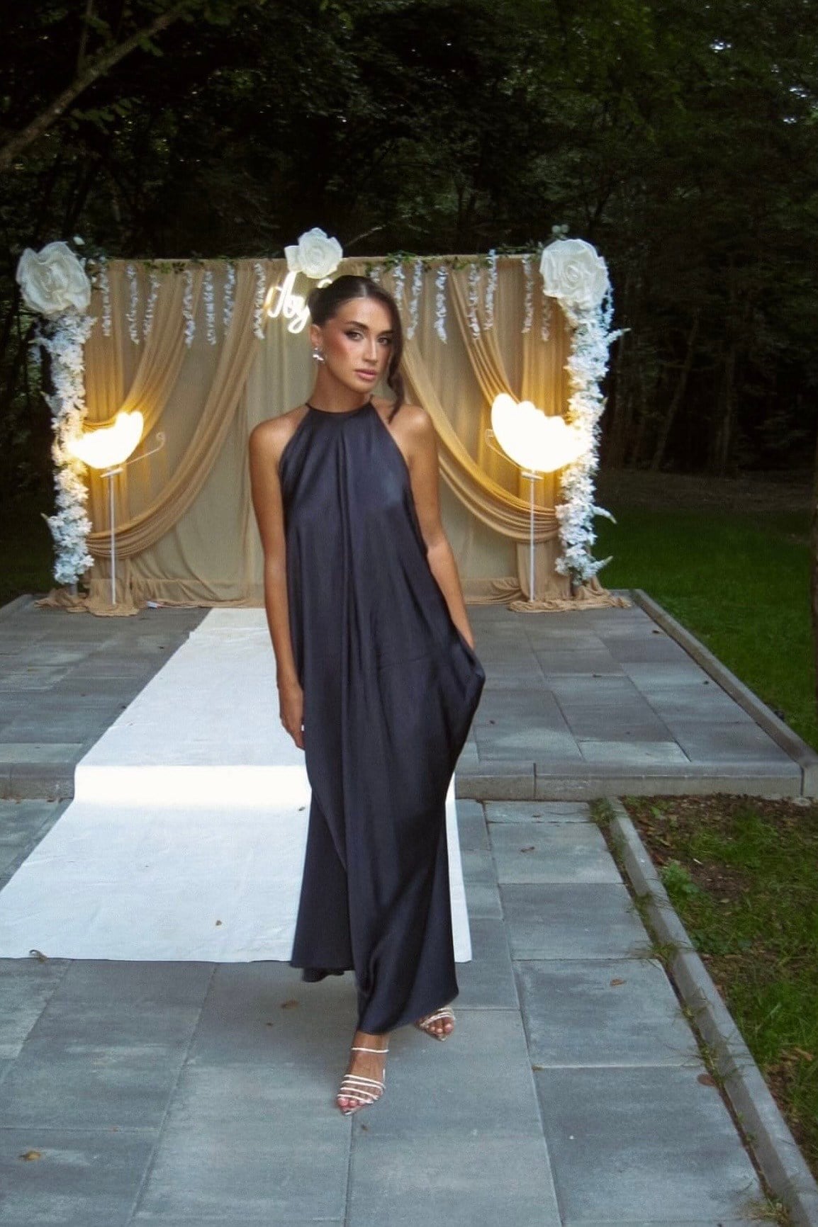 Vestido longo Quitterie azul marinho - costas