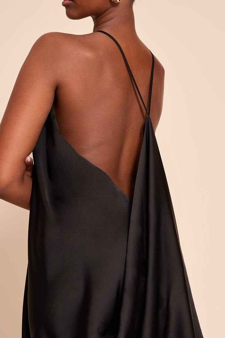 Vestido Longo de Festa Acetinado Frente Única com Costas Abertas – Quitterie