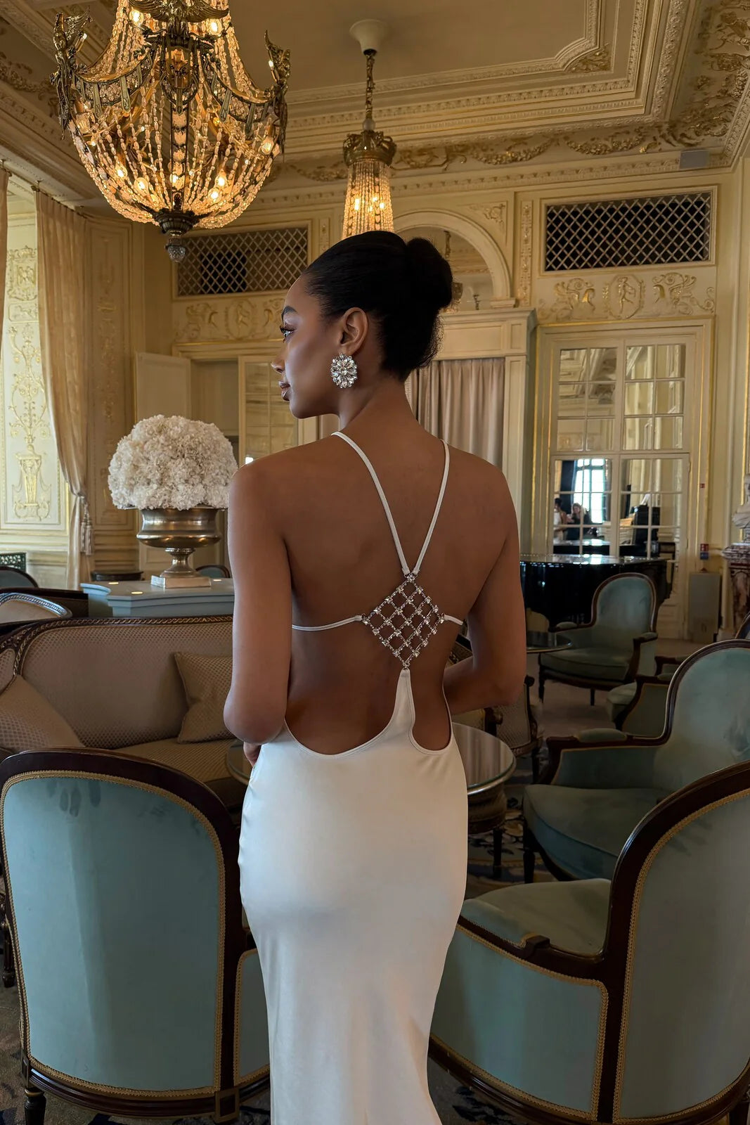 Vestido longo de festa acetinado com costas nuas Aveline VIEUX OFICIAL – imagem 14