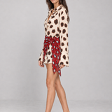 Vestido curto chemise animal print marrom Azénor em vista lateral