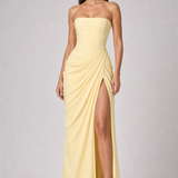 Vestido longo de festa tomara que caia drapeado com fenda Ysé amarelo manteiga - frente