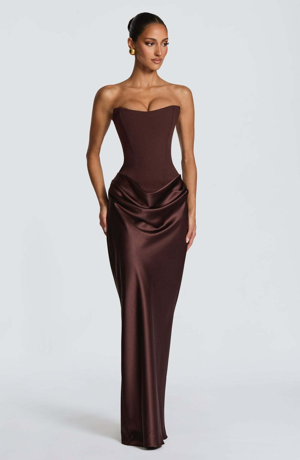 Detalhe vestido longo acetinado Margaux VIEUX