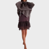 Conjunto feminino Apolline com suéter e vestido – imagem original 3