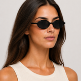 Óculos Béryl preto com lente solar na modelo VIEUX – diagonal