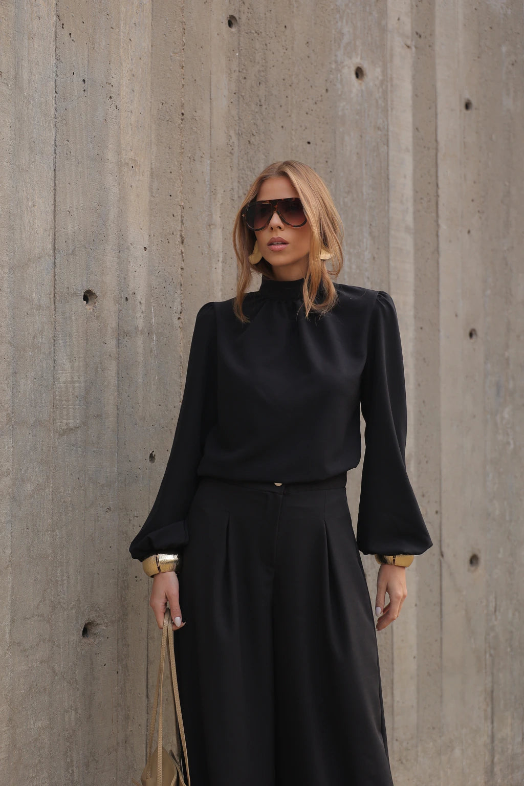 Blusa Feminina de Alfaiataria com Mangas Bufantes – Bérangère | VIEUX | preto | imagem 1