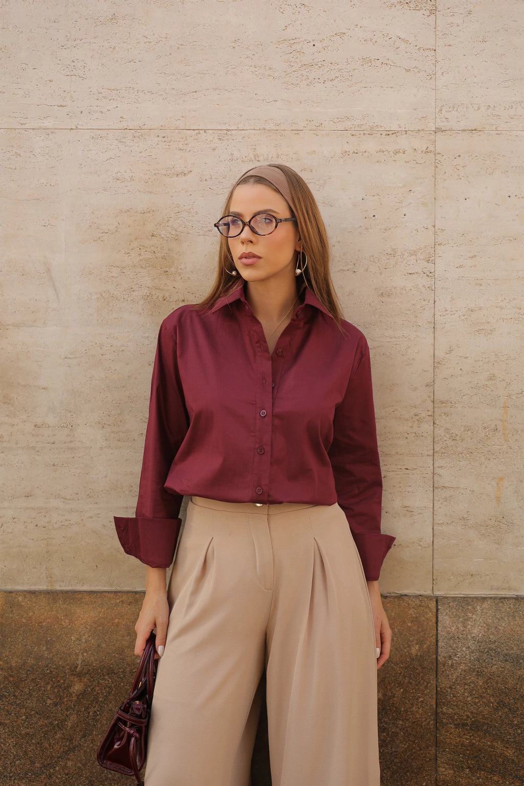 Camisa Feminina de Tricoline Estruturada com Barra Assimétrica – Églantine | VIEUX | marsala | imagem 3