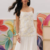 Vestido longo Eulalie branco com flores 3D – imagem original 6