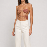 Body Hermine estampado na modelo VIEUX – editorial diagonal dos recortes
