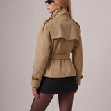 Casaco trench coat curto feminino Léontine – imagem original 4