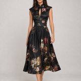 Vestido Midi Preto Floral Mélisande VIEUX – em movimento