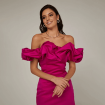 Vestido curto de festa ombro a ombro com babados esculturais em cetim estruturado rosa Madelia VIEUX OFICIAL