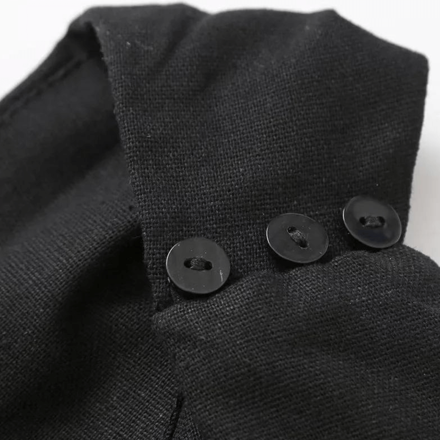 Vestido Midi Preto com Gola Halter e Franjas Longas Vazadas – La Baule - VIEUX OFICIAL